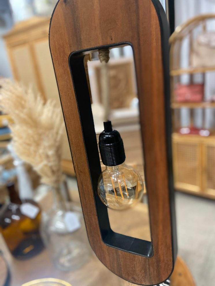 Lampes en Bois, Cuir et Tissu – Artisanat Normand depuis 2019