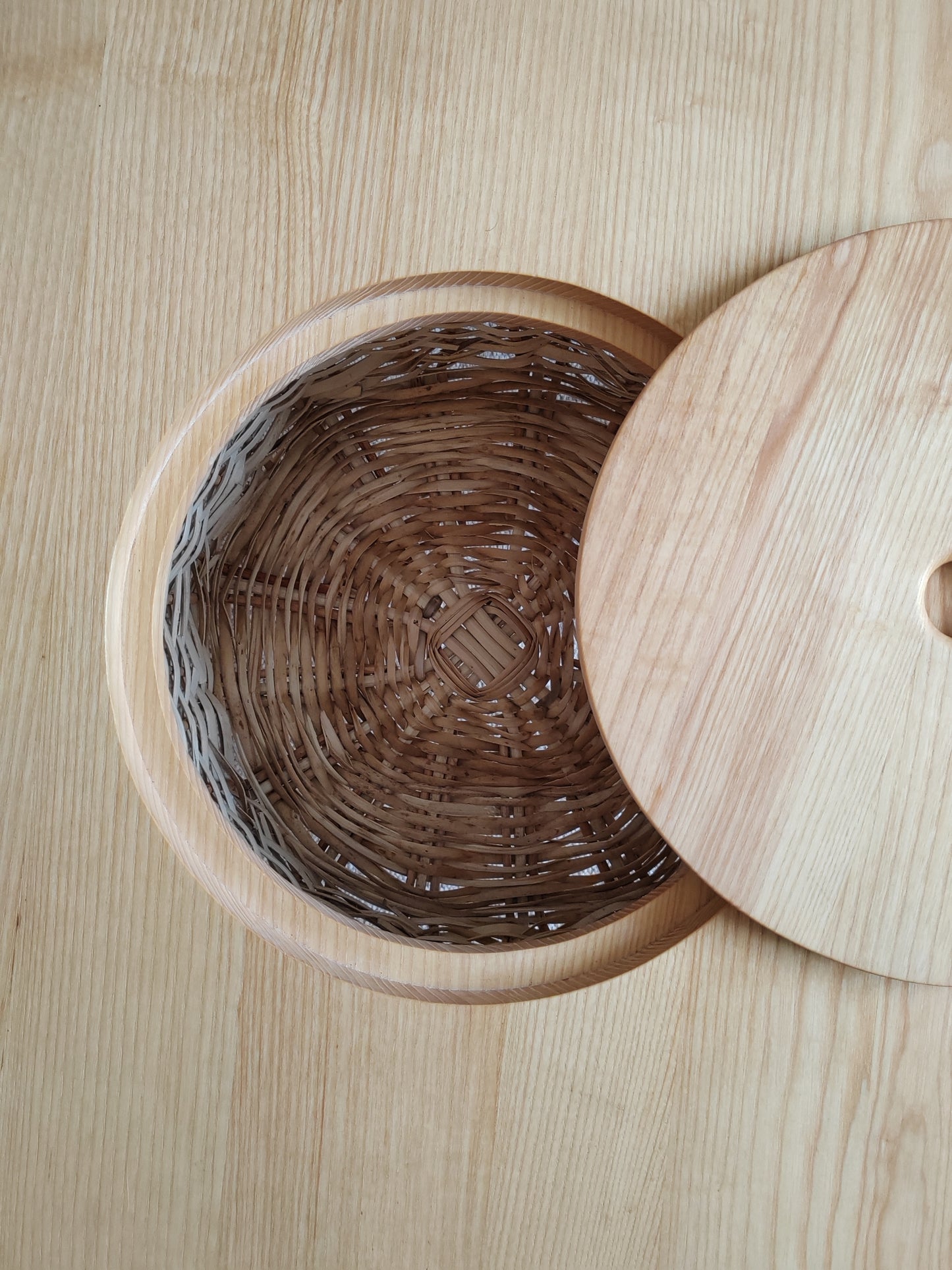 Table Basse "Bone Table" – Design Pratique et Élégant