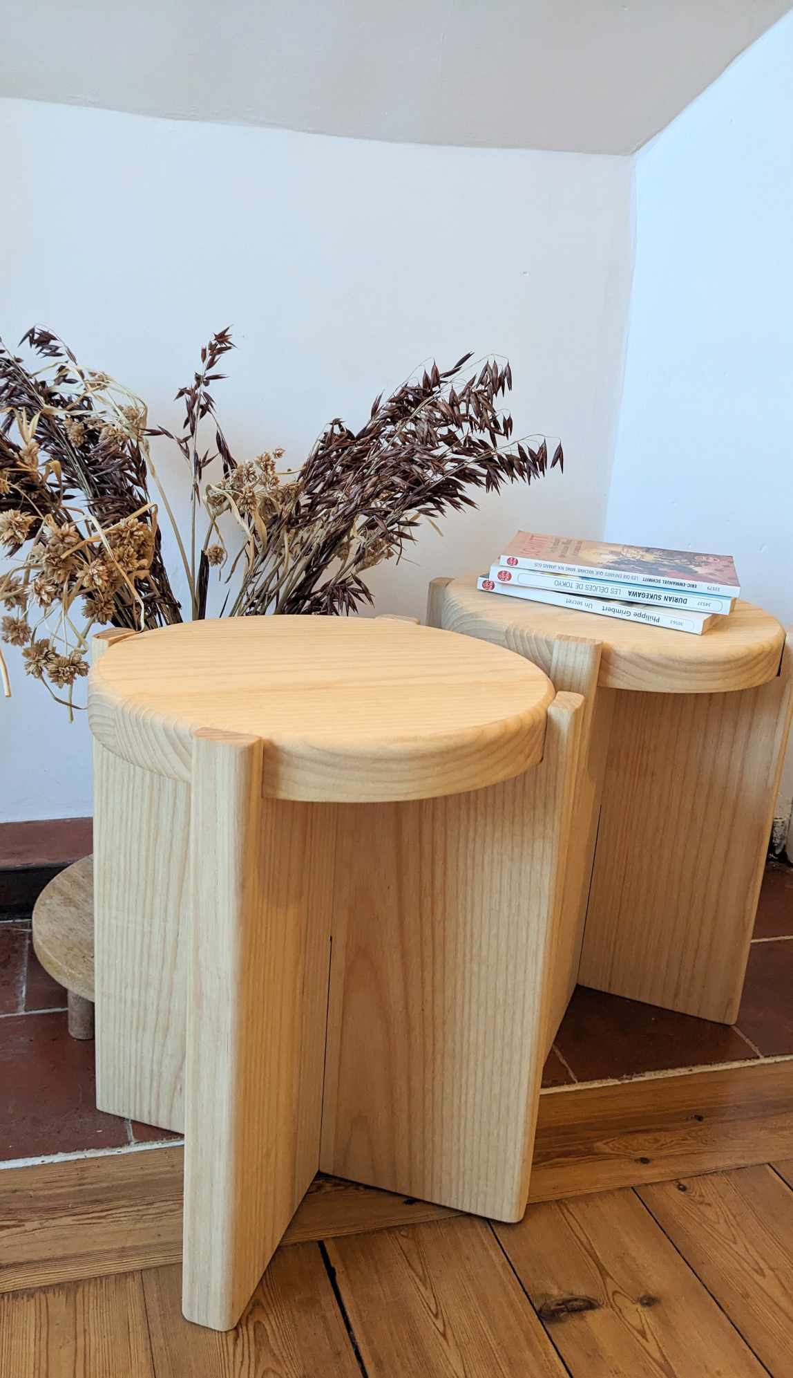 PRÉVENTE - Tabouret BONE STOOL - L'acolyte multifonction de la maison