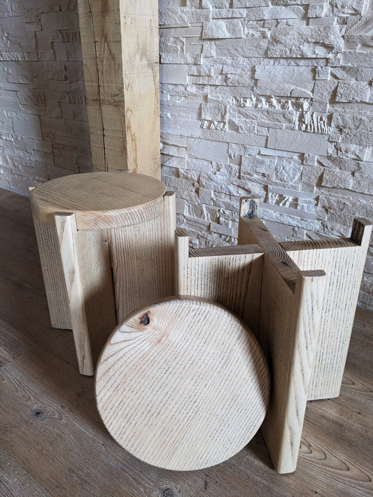 Tabouret BONE STOOL BLACK AND WHITE en frêne massif – Pratique et élégant