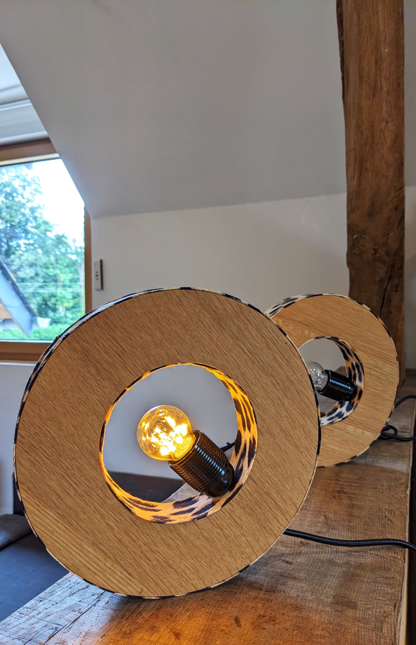 MINI LAMPE : suspension en chêne et tissu léopard - LED