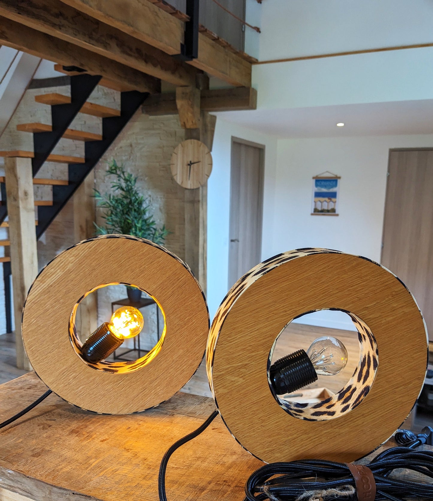 MINI LAMPE : suspension en chêne et tissu léopard - LED
